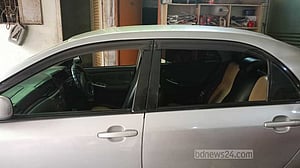 গাজীপুরে প্রাইভেটকার আটকে স্বর্ণ ও টাকা ‘ছিনতাই’