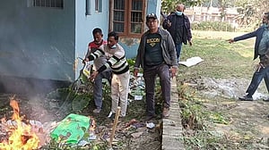 গোপালগঞ্জে ভেজাল সার ও কীটনাশক জব্দ, ব্যবসায়ীকে জরিমানা