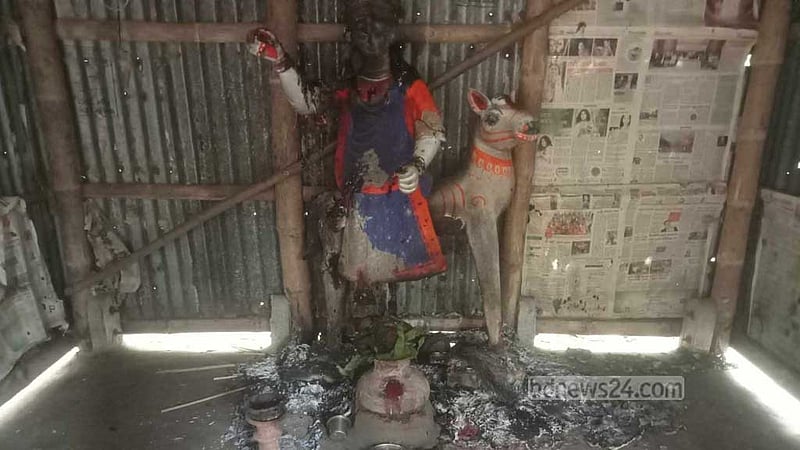গোপালগঞ্জে ২ মন্দিরে প্রতিমা-পূজার সরঞ্জাম পুড়িয়ে দেওয়ার অভিযোগ