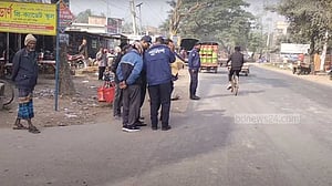 ঝিনাইদহে বাসের ধাক্কায় ভ্যানচালক নিহত