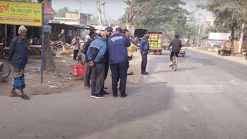ঝিনাইদহে বাসের ধাক্কায় ভ্যানচালক নিহত