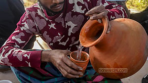 ‘রঙে ভরা বঙ্গের রসের মেলা’