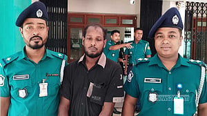 খুলনায় স্ত্রী হত্যার দায়ে পুলিশ কনস্টেবলের প্রাণদণ্ড