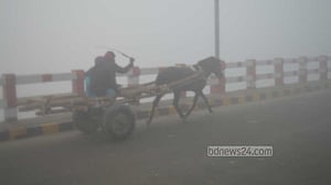 মাঘের শীতে কাঁপছে কুড়িগ্রাম