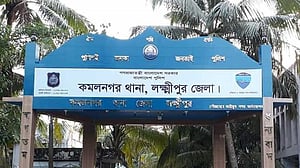 লক্ষ্মীপুরে ধান কাটার মেশিনের ধাক্কায় শিশুর মৃত্যু