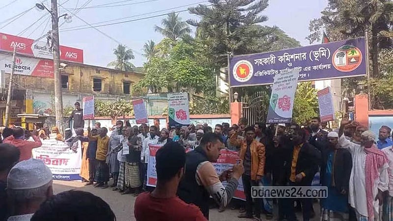 লক্ষ্মীপুরে চর দখলের অভিযোগ: হাতবদলে এবার বিএনপি নেতাদের কাছে