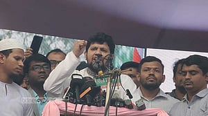 ওয়ান-ইলেভেন নিয়ে মিছে ভয় পাওয়ার কিছু নেই: মাহফুজ