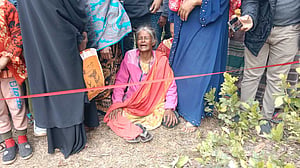 মাগুরায় খালের পাড় থেকে মোটরসাইকেল চালকের গলাকাটা মরদেহ উদ্ধার