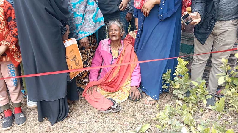 মাগুরায় খালের পাড় থেকে মোটরসাইকেল চালকের গলাকাটা মরদেহ উদ্ধার