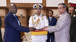 আমদানি ও বিনিয়োগ বাড়াতে ৪ দেশকে রাষ্ট্রপতির আহ্বান