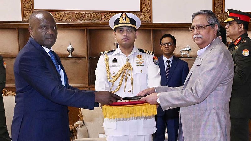 আমদানি ও বিনিয়োগ বাড়াতে ৪ দেশকে রাষ্ট্রপতির আহ্বান