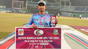 এক যুগ পর নাঈমের সেই স্বাদ, ক্যাচ ছাড়ার মহড়ায় রাজশাহীর হার