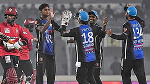 বরিশালকে উড়িয়ে রংপুরের তিনে তিন