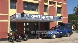 নারায়ণগঞ্জের ২০০ গজের মধ্যে প্রাণ গেল ৩ জনের