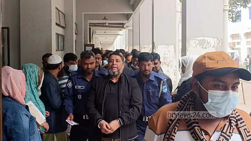 নারায়ণগঞ্জে তিন মামলায় সাবেক কাউন্সিলর ৭ দিনের রিমান্ডে