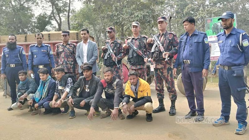 সোমেশ্বরী থেকে বালু উত্তোলন: নেত্রকোণায় ৭ জনকে জেল-জরিমানা