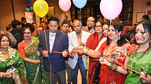 নিউ ইয়র্কে বহ্নিশিখার পিঠা উৎসব