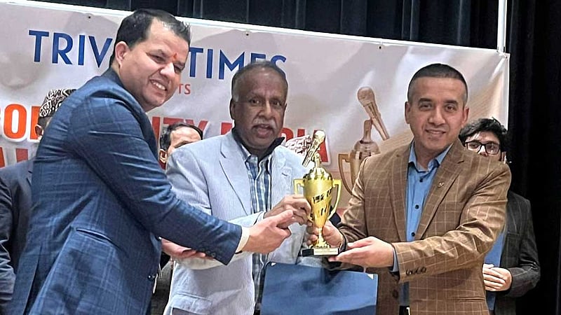 যুক্তরাষ্ট্রে সম্মাননা পেলেন লাবলু আনসারসহ ৭ সাংবাদিক