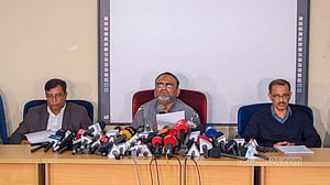 ঢাবি থেকে আলাদা হচ্ছে ৭ কলেজ, ভর্তি বন্ধ এ বছরই
