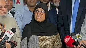মান ঠিক না রেখে মেডিকেল কলেজের আসন বাড়ানোর কী দরকার: উপদেষ্টা