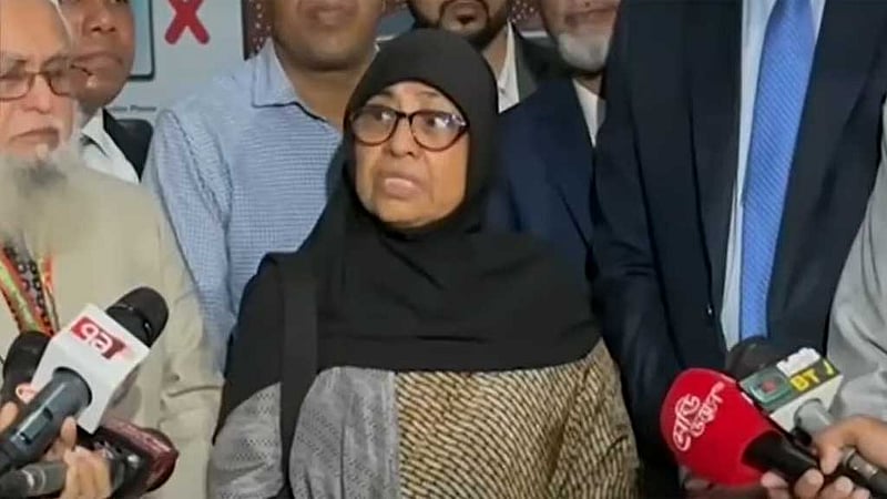 মান ঠিক না রেখে মেডিকেল কলেজের আসন বাড়ানোর কী দরকার: উপদেষ্টা
