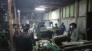 নোয়াখালীতে অবৈধ পলিথিন কারখানায় অভিযান, অর্থদণ্ড