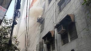 পল্টনের আগুন নিয়ন্ত্রণে