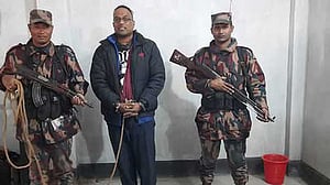ভারতে অনুপ্রবেশের চেষ্টা, পঞ্চগড় সীমান্তে বিদেশি মুদ্রাসহ আটক ১