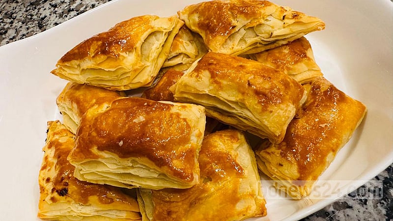 মাংসের পুর দেওয়া মুখরোচক প্যাটিস