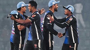 খুলনার অবিশ্বাস্য হার, আরেকটি অকল্পনীয় জয়ে রংপুরের সাতে সাত