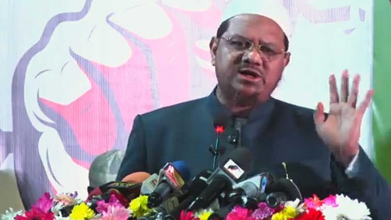 আর ‘পরগাছা’ নয়, এবার সংসদে ‘বটগাছ’ হতে চান চরমোনাই পীর