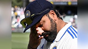 রোহিতের টেস্ট ক্যারিয়ার কী শেষ!