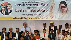 হাসিনা সুবিধা দেওয়ায় সীমান্তে বেড়া দিয়েছে ভারত: রিজভী