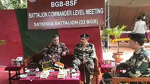 সাতক্ষীরা সীমান্তে জমি চাষে বিএসএফের বাধা, পতাকা বৈঠক