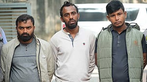 সীমান্ত স্কয়ারের গয়নার দোকানে চুরি: গ্রেপ্তার ৩ জন রিমান্ডে
