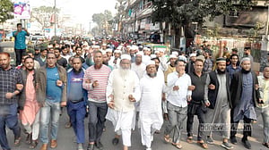 সিলেটে বঙ্গবন্ধুর ম্যুরাল অপসারণে ৩ দিনের সময় বেঁধে দিল ‘তৌহিদী জনতা’
