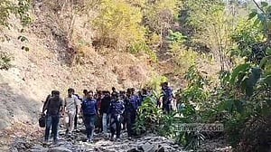 টেকনাফের পাহাড় থেকে শিশুসহ অপহৃত ১৫ জন উদ্ধার, আটক ২