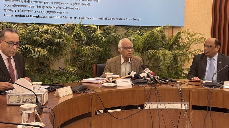 সন্দেহ, তবুও বিবিএসের তথ্য ‘চোখ বন্ধ করে’ প্রকাশ করে দেন উপদেষ্টা