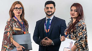 ‘বিশেষ ছাড়ে’ ভর্তি নিচ্ছে স্টামফোর্ড ইউনিভার্সিটি