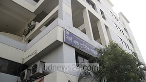 কাঁঠালবাগানে বিস্ফোরণে দগ্ধ ৩ শ্রমিক, আইসিইউতে একজন