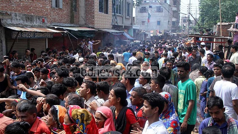 শিক্ষা উপদেষ্টাকে ‘উচ্ছেদের হুমকির’ কথা বললেন উর্দুভাষীরা