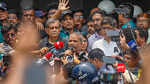 মাইলস্টোন ট্র্যাজেডি ও বেদনা বাণিজ্যের সাংবাদিকতা