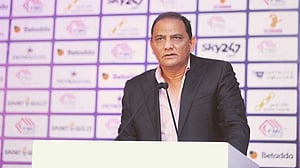 ‘পাকিস্তানের বিপক্ষে খেলতে পারলে হাত মেলাতে সমস্যা কোথায়’, প্রশ্ন আজহারউদ্দিনের