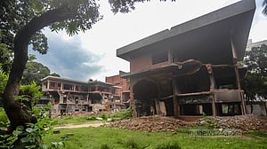 কালরাত্রির সাক্ষী ৩২ নম্বরের অগ্নিদগ্ধ আর্তনাদ