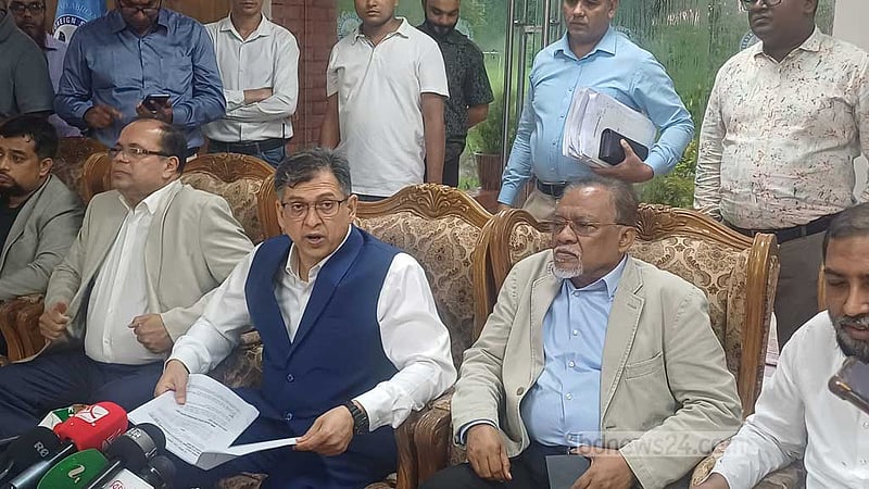 গণভোট ছাড়া তত্ত্বাবধায়ক ব্যবস্থায় ‘হাত দেওয়া’ যাবে না: বিএনপি