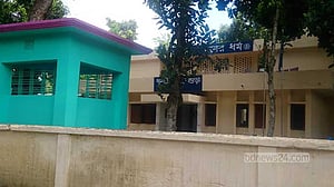বগুড়ায় ২ পুলিশকে পিটিয়ে-কুপিয়ে আসামি ছিনতাই