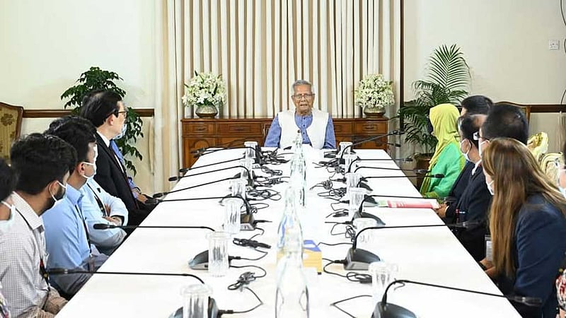 বিদেশি চিকিৎসা দলের প্রতি প্রধান উপদেষ্টার কৃতজ্ঞতা