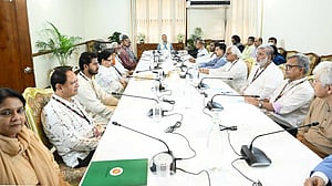 ‘ফ্যাসিবাদের’ বিরুদ্ধে আরও দৃশ্যমান ঐক্য চান প্রধান উপদেষ্টা