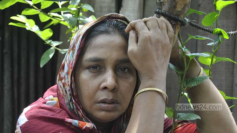 গোপালগঞ্জ: বুটের তলায় ছেলের ছবি দেখে ছুটে গিয়ে লাশ পেয়েছিলেন মা