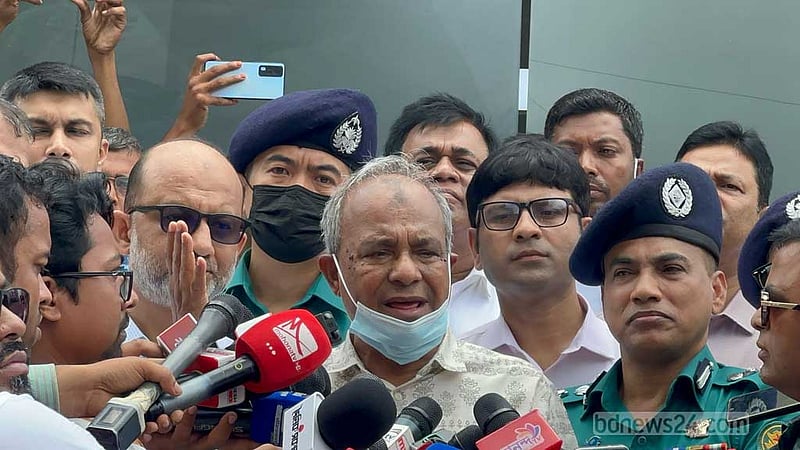 অতীতে জঙ্গি থাকলেও এখন সব ‘নির্মূল’: স্বরাষ্ট্র উপদেষ্টা